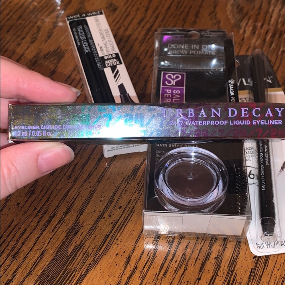 Bundle Urban Decay Liquid 24/7 Eyeliner +Lots More - Picture 2 of 6